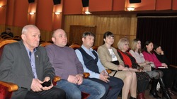 Алексей Висторобский отчитался перед депутатами и жителями города Бирюч