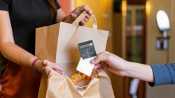 Специалист разъяснил красногвардейцам основные права при дистанционном заказе продуктов питания