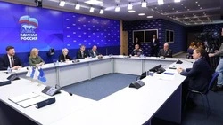 Владимир Якушев встретился с главами муниципалитетов страны