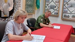 Красногвардейские власти заключили соглашение о сотрудничестве с острогожским Учебным центром