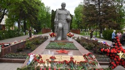 Власти Красногвардейского района поздравили жителей с Днём Победы