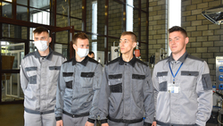 18 бирюченских студентов трудоустроились в Инновационный центр «Бирюч-НТ» компании «ЭФКО»