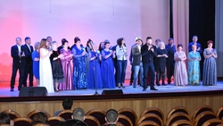 30 исполнителей выступили на фестивале шансона «Парад осени» в Бирюче