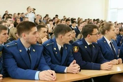 Абитуриенты Красногвардейского района могут пройти целевое обучение в институтах прокуратуры