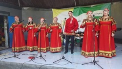 Творческие коллективы Никитовского поселения выступили в Бирюче