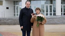 Губернатор Вячеслав Гладков передал Красногвардейской ЦРБ ключи от трёх новых автомобилей