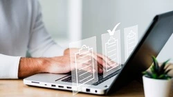 Красногвардейцы смогут подать заявление на зачисление ребёнка в школу через Госуслуги