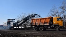 Строители начали капремонт автодороги до красногвардейского села Лазарёново