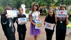 Творческие коллективы Марьевского и Новохуторного поселений выступили в Бирюче