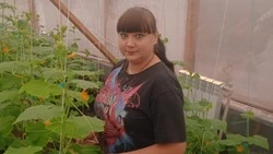 Янна Рудакова из Засосны занялась выращиванием овощей в закрытом грунте