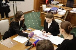 Дублёры ознакомились с дизайн-проектами для «Таврида.АРТ» в 2025 году. 