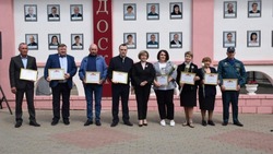Вручение свидетельств лауреатам районной Аллеи Славы состоялось в Бирюче 