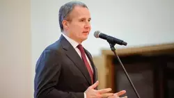 Вячеслав Гладков поздравил работников органов местного самоуправления с профессиональным праздником