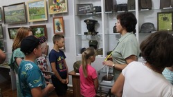 Красногвардейский музей пригласил на выставку «Стальные шлемы времён и народов»