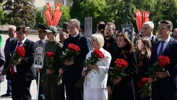 Губернатор Белгородской области отдал дань памяти героям Великой Отечественной войны