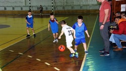 Юные футболисты Красногвардейского района провели товарищескую игру