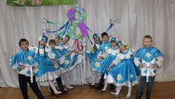 Творческий коллектив села Казацкое выступил с праздничной программой
