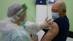 25 работников Бирюченского хлебоприёмного предприятия сделали прививку от ковида