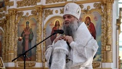 Епископ Валуйский и Алексеевский поздравил красногвардейских прихожан с Рождеством