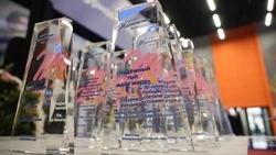 Вячеслав Гладков наградил лучших журналистов Белгородской области