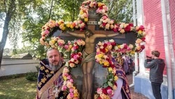 Белгородская митрополия – о празднике Воздвижения Креста Господня 