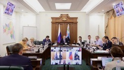 Вячеслав Гладков обязал глав муниципалитетов подготовить коммунальную технику к наступлению холодов 