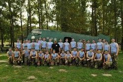 Курсанты белгородских военно-патриотических клубов совершили прыжки с парашютом в московском небе