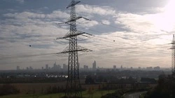 Белгородские энергетики напомнили о необходимости соблюдения правил безопасности