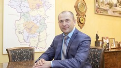 Глава администрации Красногвардейского района поздравил работников радио и отраслей связи