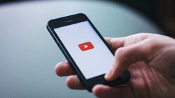 Роскомнадзор зафиксировал цензуру со стороны администрации YouTube на российский контент