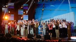 Вячеслав Гладков принял участие в награждении белгородцев