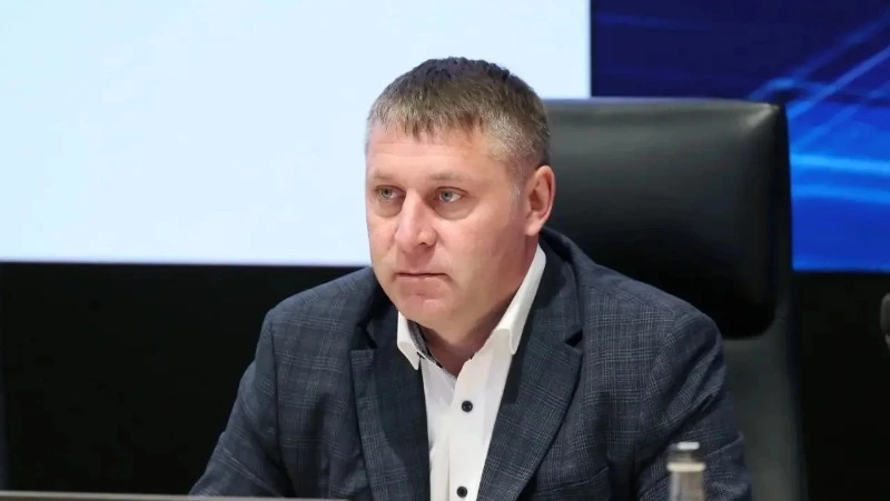 Александр Шуваев сообщил о планах по трудоустройству несовершеннолетних на летний период