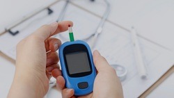 Вячеслав Гладков сообщил о закупке датчиков системы мониторинга уровня сахара в крови 