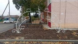 Работы по благоустройству дворовых территорий завершились в Бирюче