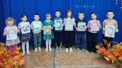 Воспитанники детского сада «Солнышко» города Бирюча поздравили мам с праздником