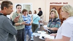 Вячеслав Гладков рассказал о помощи правового поезда почти  3 тысячам жителей 