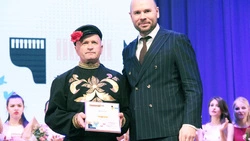 Танцор, певец, музыкант. Что для почтальона Александра Ивашова значит творчество