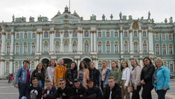 Засосенские школьники совершили экскурсию в Москву и Санкт-Петербург