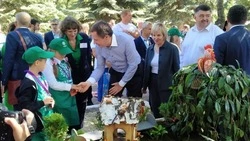 Люди – на первом месте! Как Вячеслав Гладков преобразовал жизнь красногвардейцев 