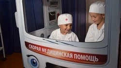 Ещё два детсада Красногвардейского округа пополнились игровым медицинским оборудованием