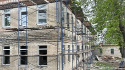 Строители начали капитальный ремонт двухэтажного корпуса Красногвардейской райбольницы