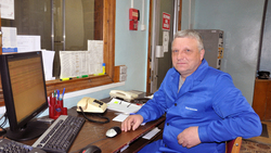 Инженер электросвязи Михаил Ряшинов 37 лет отдал профессии