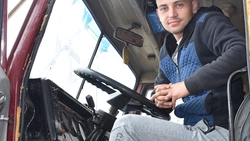 Главное – ответственность. Михаил Поляков пришёл в профессию водителя два года назад