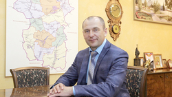 Игорь Бровченко поздравил энергетиков района с профессиональным праздником