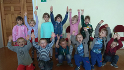 Культработники из Валуйчика организовали игровую программу «Когда мамы нет дома»
