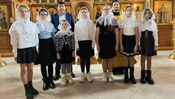 Обучающиеся вокального объединения «Соната» красногвардейского села Новохуторное посетили храм 