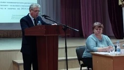 Отчёт главы администрации сельского поселения состоялся в красногвардейской Верхососне