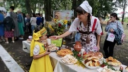 Брендовый гастрономический фестиваль пирожка прошёл в красногвардейском селе Новохуторное