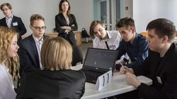 Белгородская молодёжь приняла участие в акции по финграмотности от общества «Знание»