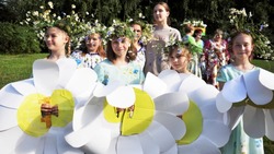 Фестиваль «Цветочный карагод» состоялся в красногвардейском селе Коломыцево